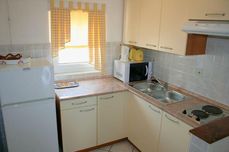Apartments Mirjana - Stara Novalja Exterior photo
